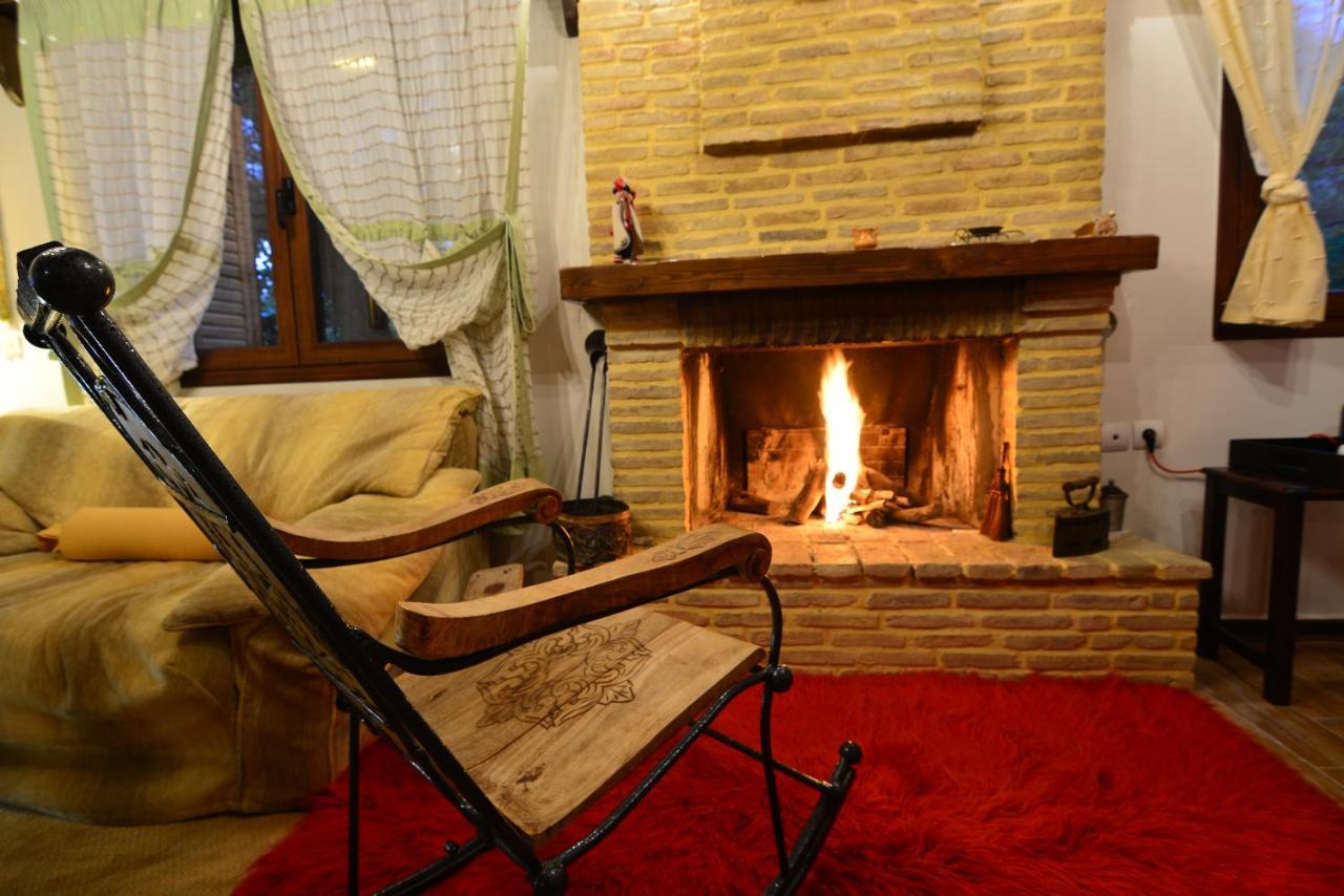 Γήλοφος Villa Ano Trikala Exterior foto